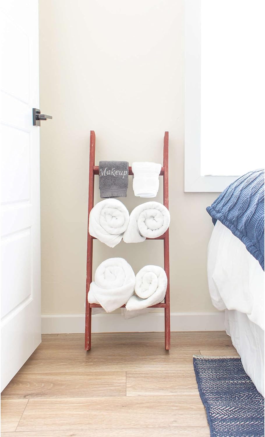 Rustic Farmhouse Throw Blanket Bookcase Ladder
