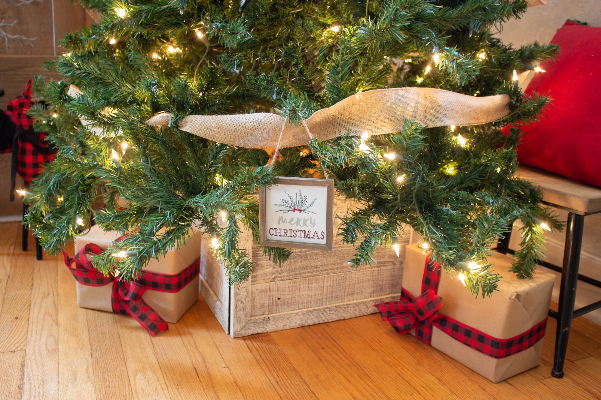 Christmas Village Tree Collar With Light – 23" Wooden Handcrafted Skirt, Rustic