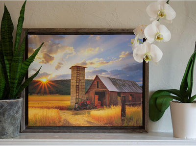 Decorative idea for canvas frame for oil painting