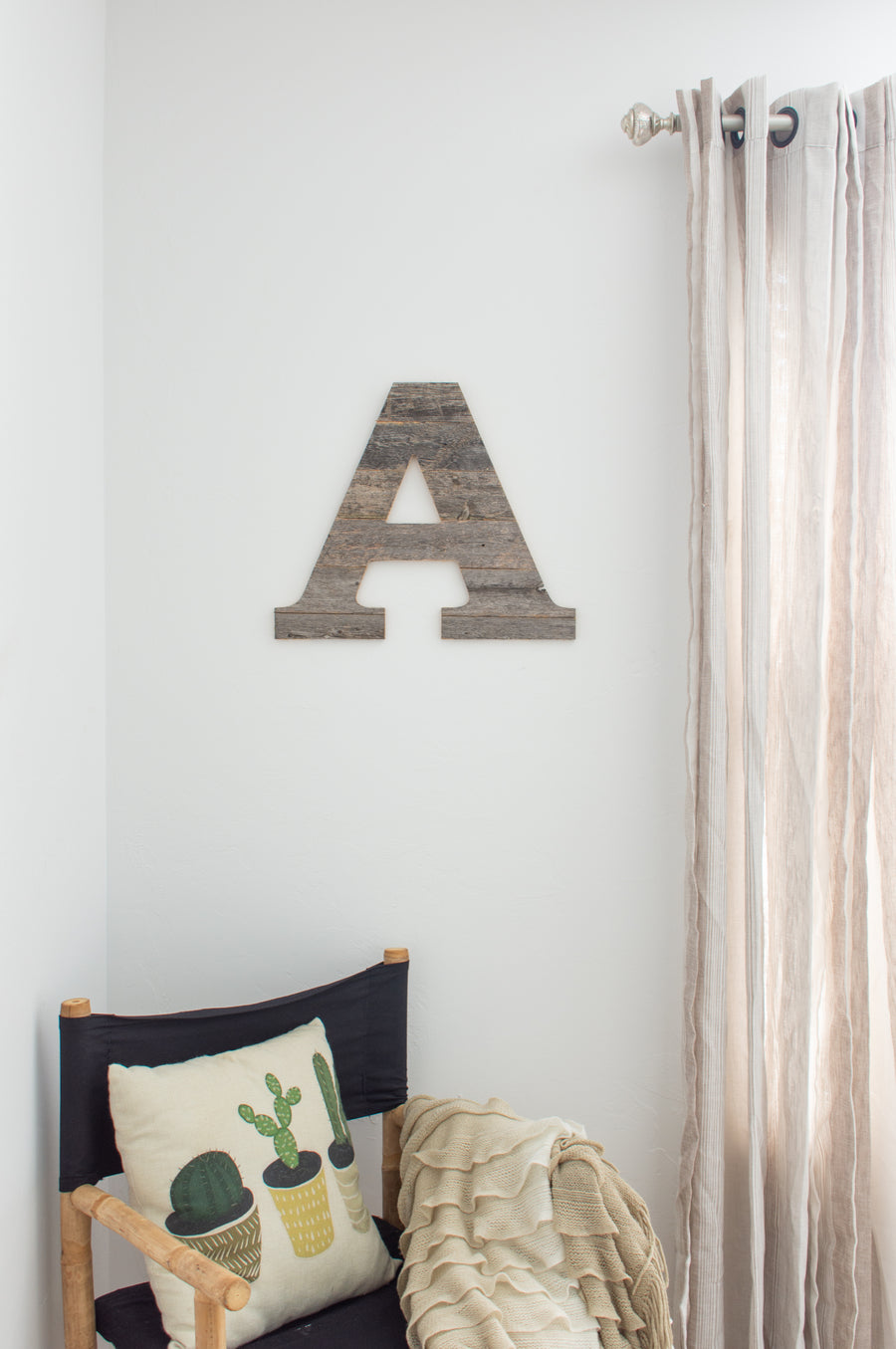 Rustic Decor for Your Home | Barnwood Picture Frame Sizes | Wall Decor